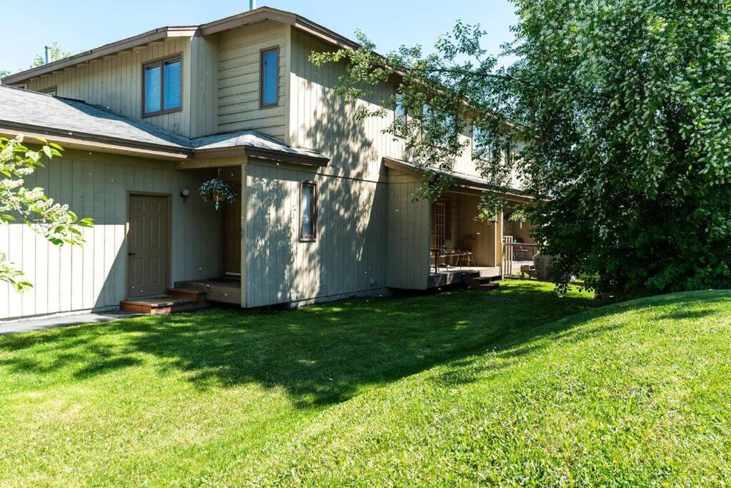 Moose Meadows- Near The Airport, Centrally Located Anchorage Exterior foto